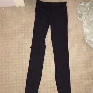 Lululemon black wunder under tight